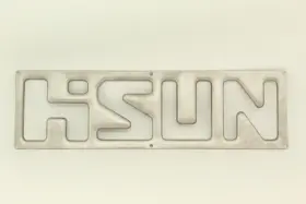P312001515290000 Hisun Body Bumper Logo Plate Silver Color Tailgate Box Bed