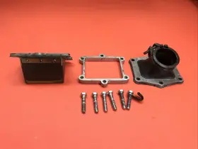 14100-961-003 Honda 1983 Atc 250r Reed Block Assembly And Carburetor Insulator