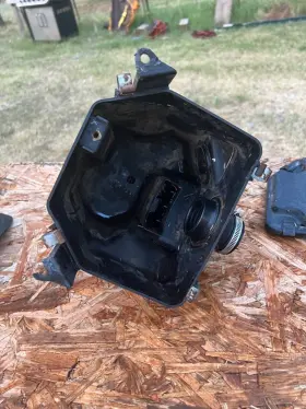 17210-hm8-000 Honda 1997-06 Recon 250 2x4 Trx250 Tm Te Airbox Air Filter Housing Cage Intake