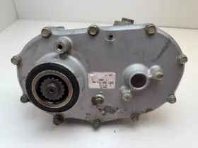 21501-hm5-730 Honda #2 1996-00 Fourtrax 300 Trx Trx300 Fw 4x4 Transfer Gear Case Shaft Housing