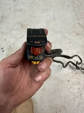 35200-925-013 Honda Electric Start Button Kill On/off Works Good