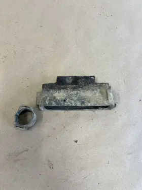 38771-hp5-600 Honda 2008 Rancher 420 4x4 Efi Cdi Rubber Boot And Starter Solenoid B673
