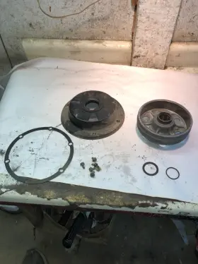 42622-vm4-681 Honda Trx125 Fourtrax Atv Oem Rear Brake Drum With Cover Nice T2125 1986