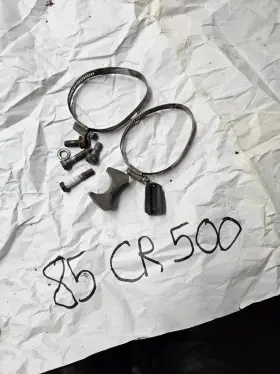 50252-ka4-730 Honda 85-86 Cr 500 Cr500 Oem Rear Shock Reservoir Holder Clamps 250 Cr250 Cr125