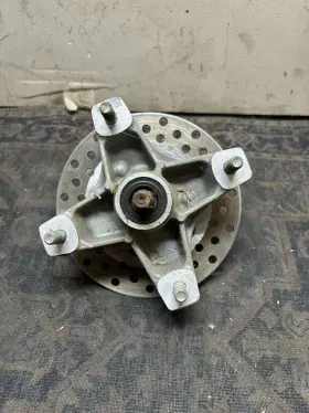 51210-hp1-600 Honda 2006 Trx 450er Front Right Side Steering Knuckle Spindle Hub Assemb