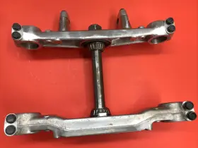 53230-964-000 Honda Atc 250r Steering Stem And Top Bridge 1983 1984