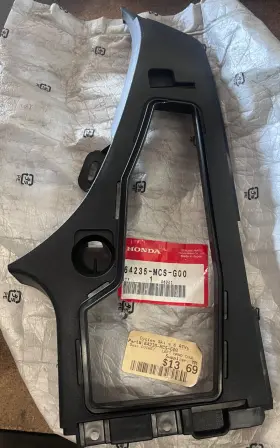64235-mcs-g00 Honda Pocket L. Cowl Oem New