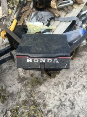 80210-958-682 Honda 80210958682 Good Used Oem Tool Box And Lid Big Red 200 Es 1984 Rear Trunk