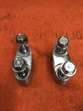 95014-2210-000 Honda 1985 Atc 350x Handlebar Holder / Clamps