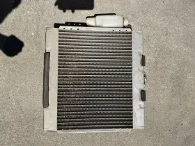 John Deere Am138724 04-16 Gator Hpx 4x4 Front Radiator Cooler