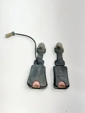 Am146445 John Deere 2016 Gator Xuv 590i Driver Passenger Seat Belt Buckle Clamp Lock Set