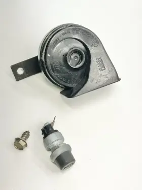 Ar20235 John Deere 2011 Gator Cs Cx Horn With Button Switch Sensor