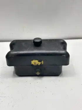 K7561-98402 Kubota Rtv 900 Hydraulic Oil Tank Lift Reservoir Oem