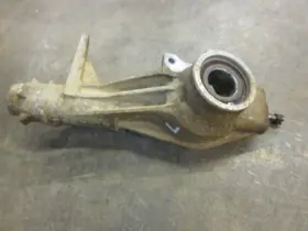 1822653 Polaris 1820899 2004 Ranger 500 6x6 Left Spindle Knuckle Hub Hubstrut