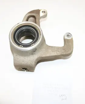 1822945 Polaris 2013 Sportsman 550 Eps 4x4 Front Left Steering Knuckle Spindle