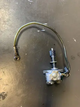 3085284 Polaris 1997 Xplorer 400 4x4 Oil Pump Assy
