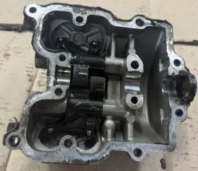 11100-38f00 Suzuki 04 Lt-a400f Eiger Auto Cylinder Head Valve Rocker Cover See Pics