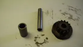 12611-19b00 Suzuki 300 King Quad 4x4 Atv Oem Starter Gear With Pin And Spacer U324 1998