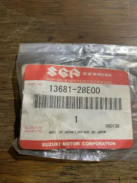 13681-28e00 Suzuki Cap Carburetor Oem New