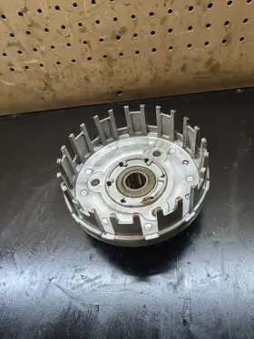 21200-07g00 Suzuki 03-08 Genuine Ltz400 Clutch Basket Kfx Dvx Ltz 400 #2099