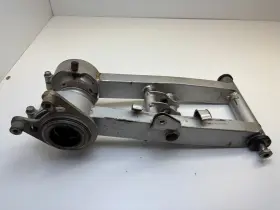 61000-22a00-126 Suzuki 1985-86 Lt230s Quadsport 230 Rear Swingarm Swing Arm Axle Bearing Carrier
