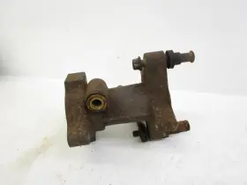 64720-24501 Suzuki 85 Quadrunner Lt 250 Ef Rear Axle Carrier Housing 1985-1986
