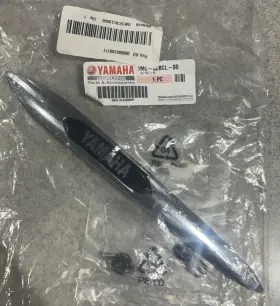 1mc-scbcl-00-00 Yamaha Chrome Strip Emblem Left Oem New