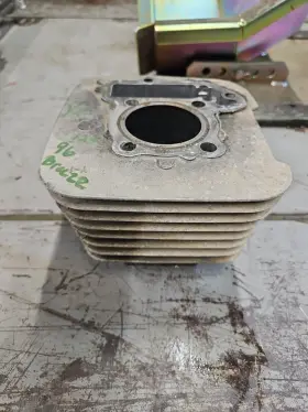 2111 Yamaha Breeze 125 Cylinder Jug 1989-2013 Grizzly Used
