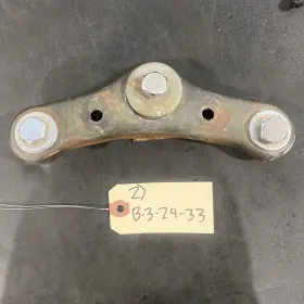 36r-23435-00-00 Yamaha Oem 1984-1985 Yt60 Yt 60 Tri Zinger Steering Top Bridge Crown Handle