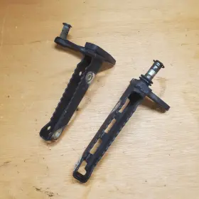 3gd-24711-01-00 Yamaha Genuine Warrior 350 Right Left Foot Peg Pegs Footrest 1990-2004 87-04