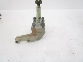 4xe-f3501-00-00 Yamaha 00 Yfm 250 Bear Tracker 2x4 Left Steering Spindle 4xe-f3501-00 1999-2000