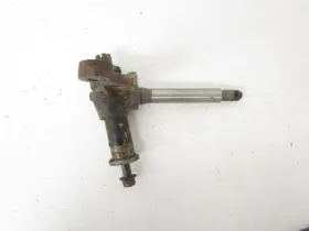 59v-23502-01-00 Yamaha 86 Yfm 200 Dx Moto 4 #2 Right Steering Spindle 1986-1989