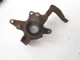 5gt-23501-00-00 Yamaha 00 Yfm 600 Grizzly Left Steering Knuckle 1999-2001